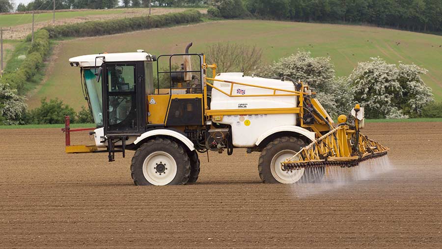 
          Aclonifen herbicide