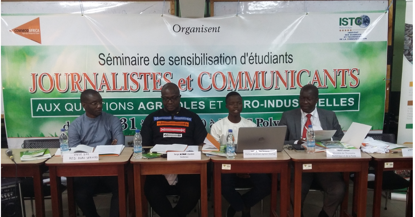 
          La digitalisation de l’agriculture passe par la formation des étudiants agriculteurs en Côte d’ivoire