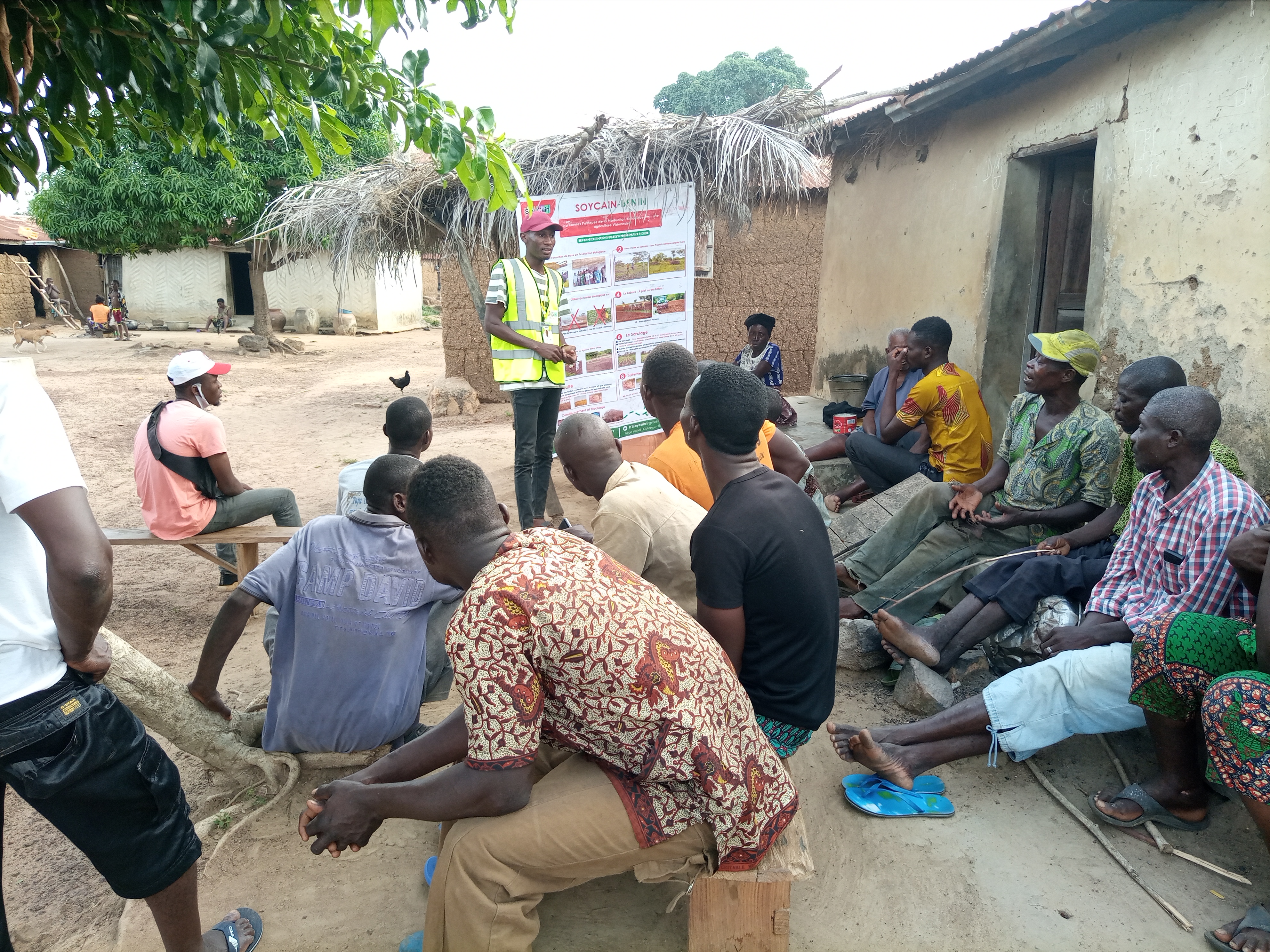 
          Formation des producteurs de Soja bio.