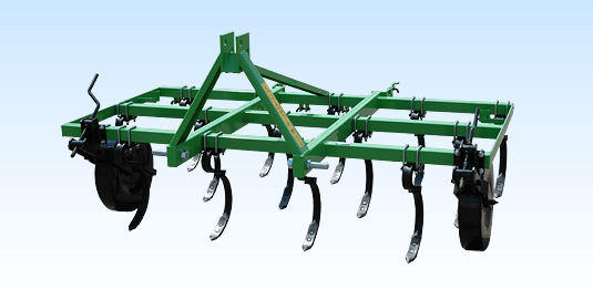 
          Outils agricoles Bomet/Cultivateurs : Cultivateurs fixés sur des colliers de fixation