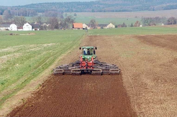 
          Outils agricoles Bugnot/Outils de travail du sol : Covercrop/Variodisk