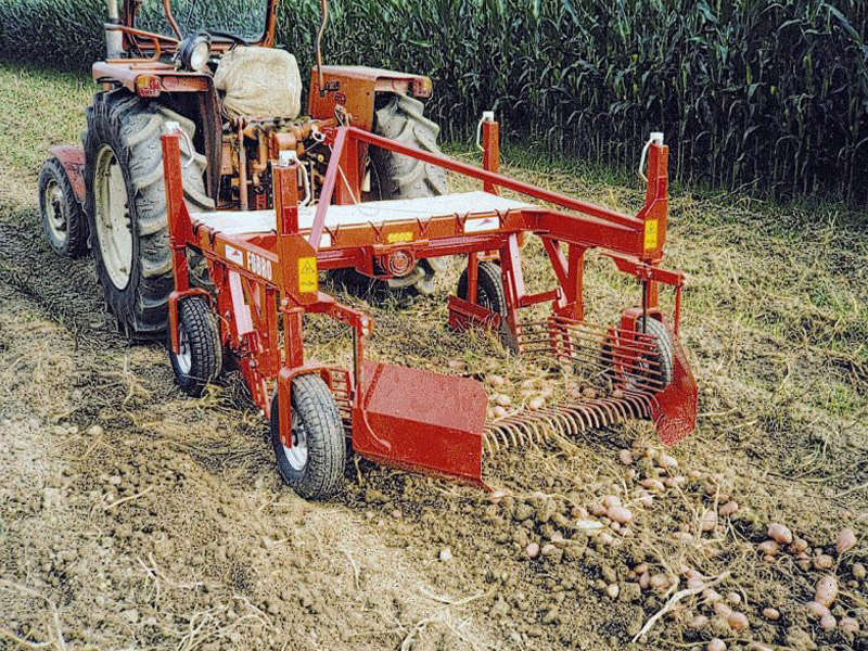 
           Outils agricoles Baertschi : Fobro Famos