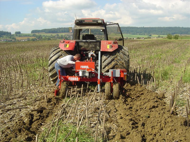 
           Outils agricoles Baertschi : Oscillateur FOBRO