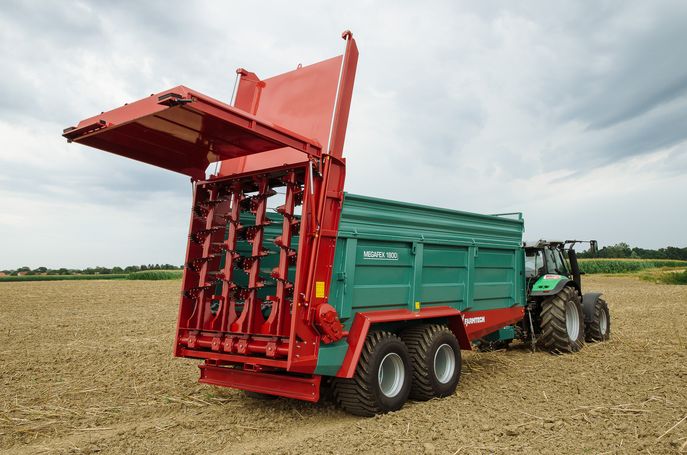 
          Epandeur Farmtech/Epandeur universel Megafex 1800