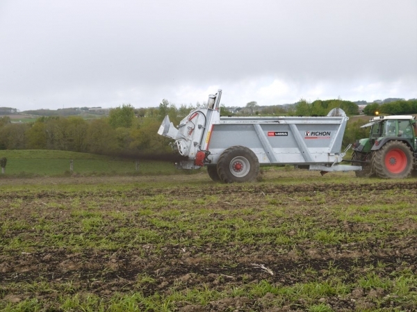 
          Epandeur de fumier Pichon/Muck Master série M1655 / M1855