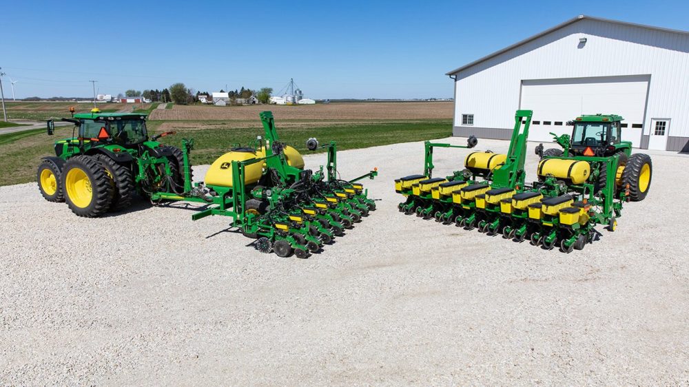 
            Le nouveau semoir 1745 de John Deere