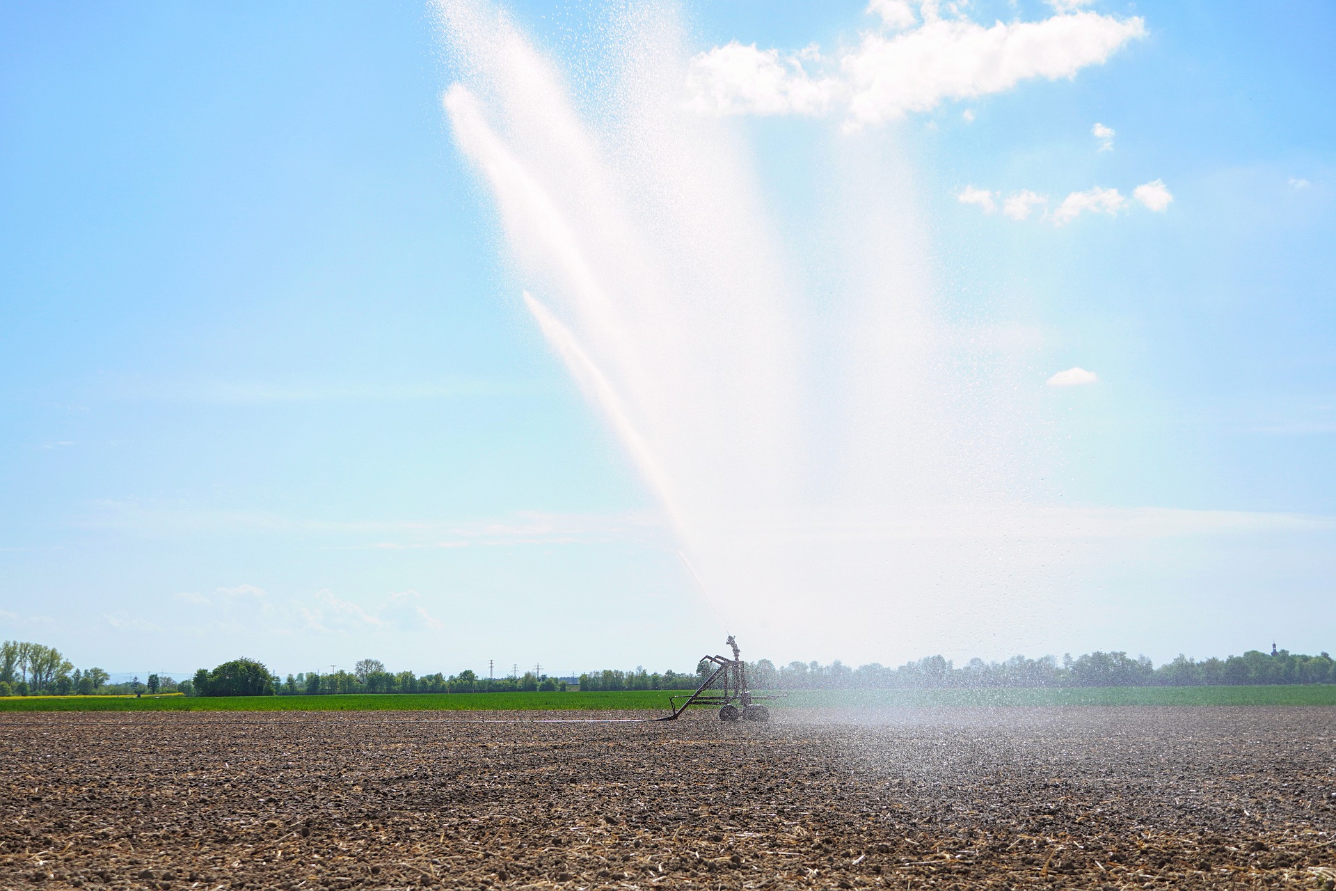 
           Le Maroc met fin aux irrigations des terres agricoles du souss-massa en raison du manque d’eau