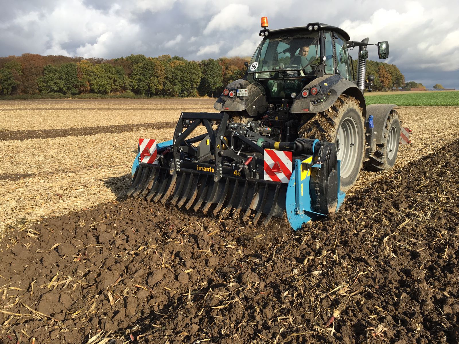 
          Outils agricoles Imants/Machine à bêcher : LA SÉRIE 46VX MACHINE À BÊCHER