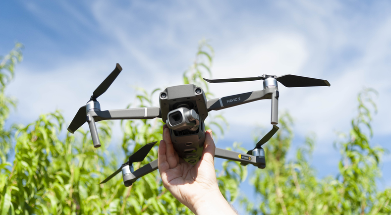 
          Agriculture de précision : Lancement d'une expérimentation pour épandre des traitements biologiques par drone