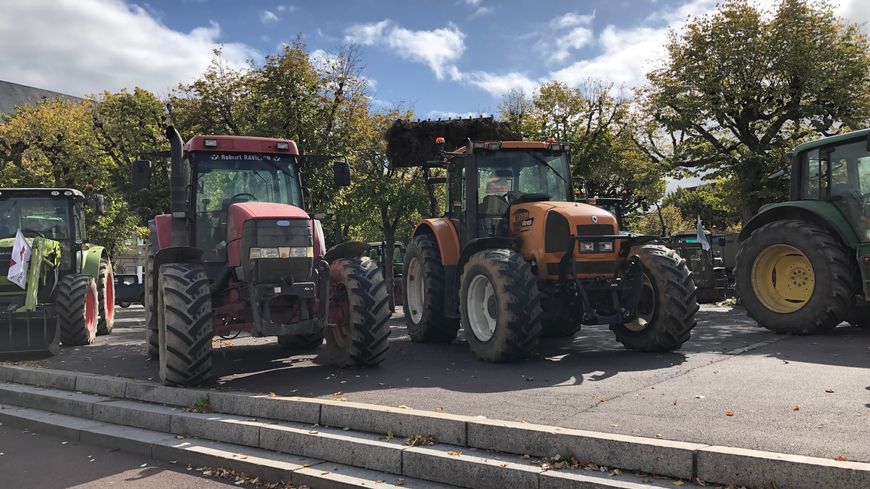 
          Coronavirus : une attestation de déplacement permanente pour les agriculteurs en Creuse