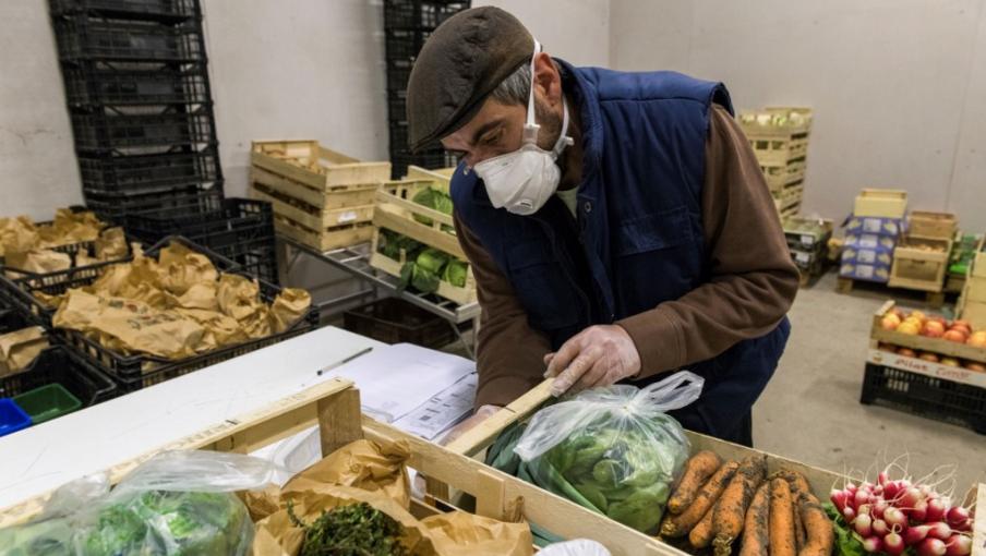 
          Des bras pour venir en aide aux agriculteurs