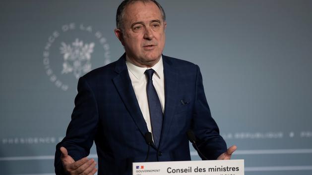 
           Le ministre de l’agriculture française appelle à consommer les produits locaux