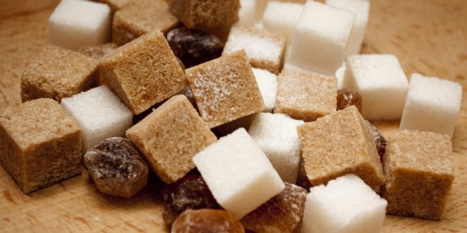 
           L’Égypte suspend les importations de sucre brut pendant trois mois sans autorisation spéciale, ainsi que les importations de sucre blanc, à l’exception du sucre nécessaire aux produits pharmaceutiques, selon un document officiel.