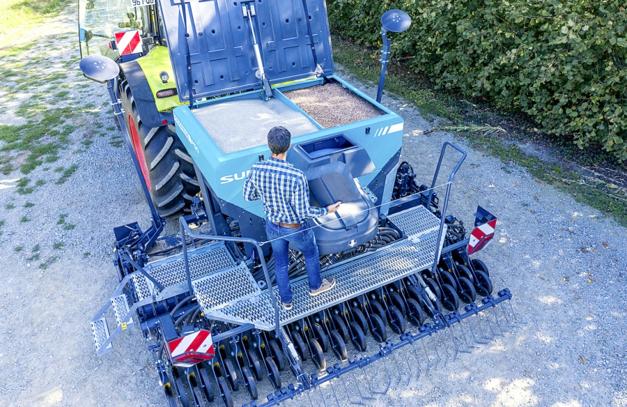 
          Le nouveau semoir à céréales multi-trémies pour le combiné Sulky 