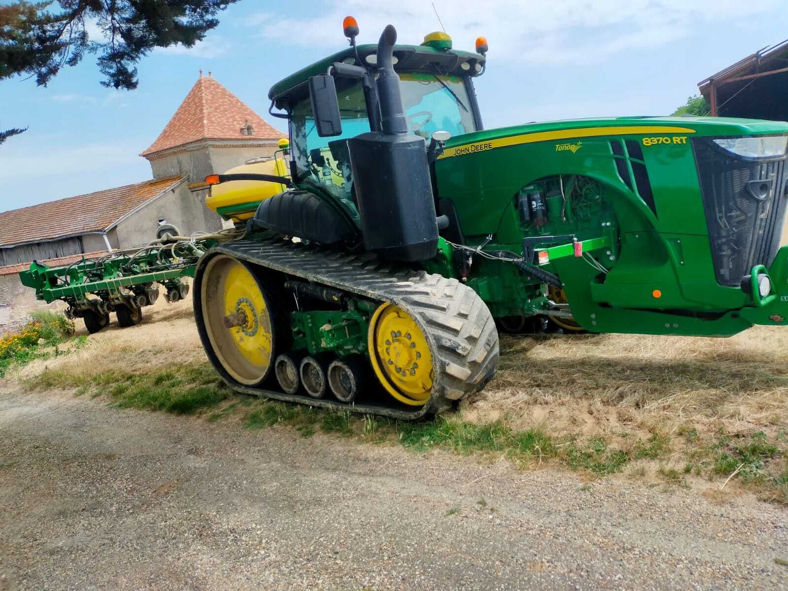 
          Semis direct sur une moisson d'orge de brasserie
